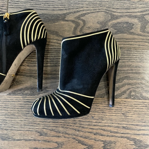 Sergio Rossi Gold Designer Heels - Picture 6 of 6